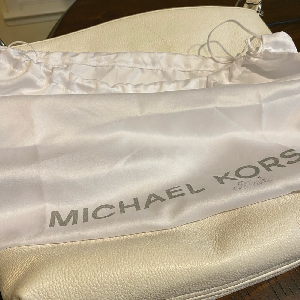 Michael Kors Leather Handbag…Off-White Color… - Picture 13 of 16